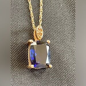 Blue Safire Pendant & Necklace 14k gold